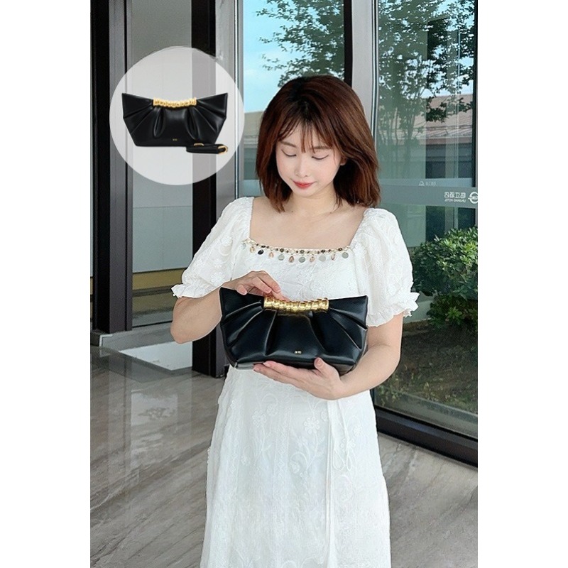 Women Bags Jw Pei - กระเป๋าคลัทช์หนังนุ่มรุ่น Wrinkled Cloud Leia ดีไซน์หรูหราสำหรับงานกลางคืน ตกแต่งด้วยโลหะ