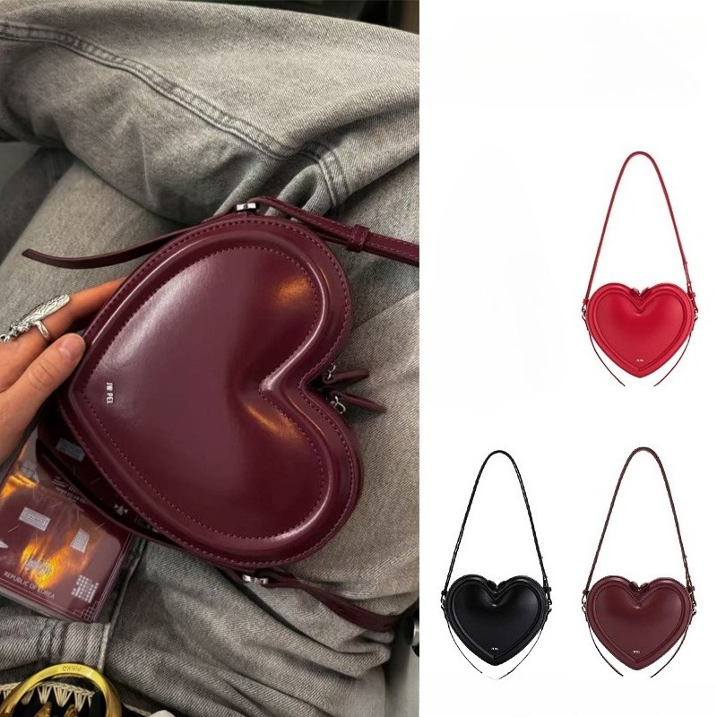 Women Bags Jw Pei - กระเป๋าสะพายข้างทรงหัวใจ 3D รุ่น Arlene ทำจากหนังสีพื้น เป็นไอเท็มที่มีสไตล์ที่ผู้หญิงคนทันสมัยต้องมีติดตัว