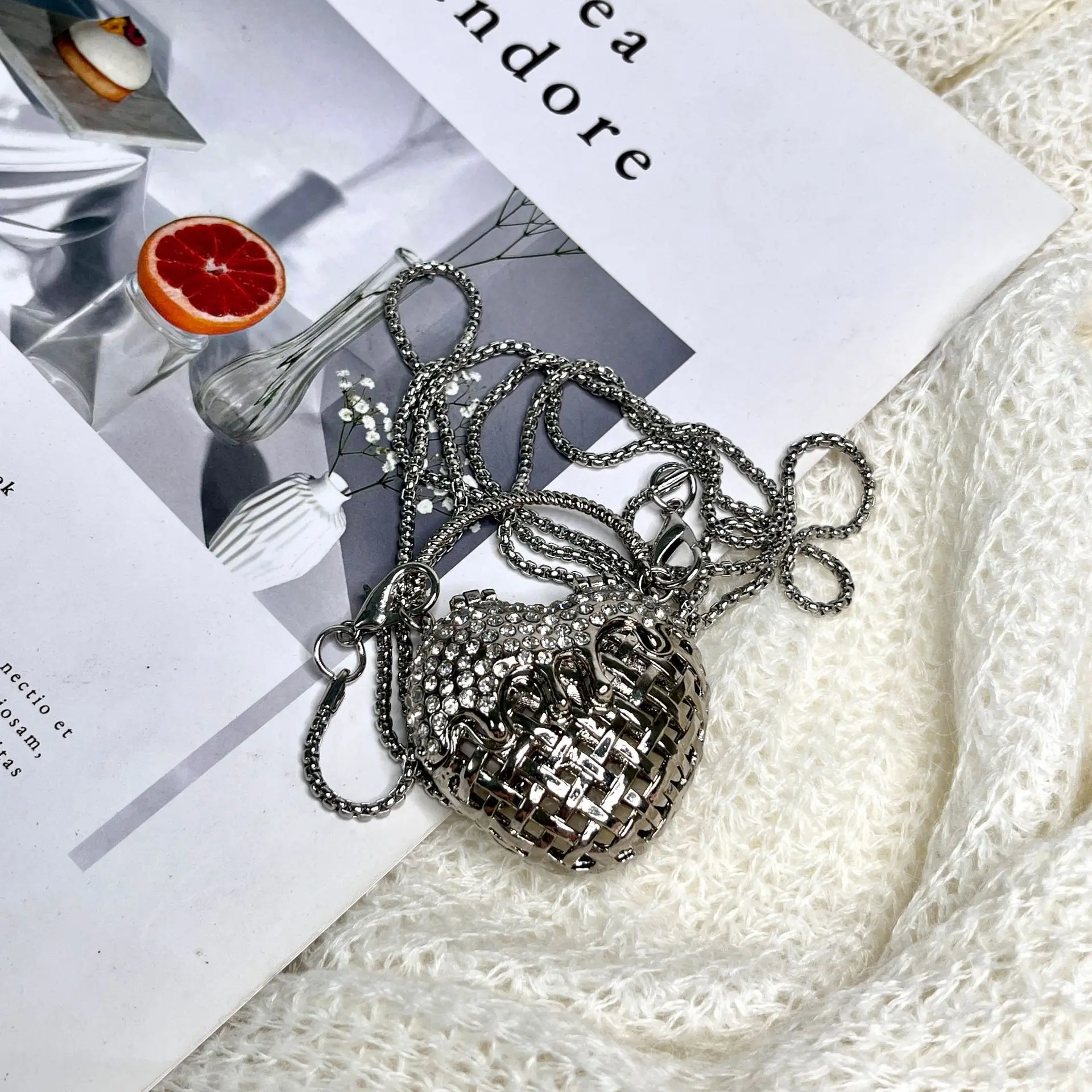 Designer Hollowed Out Heart- H - Women Bags Mini บทวิจารณ์และราคา